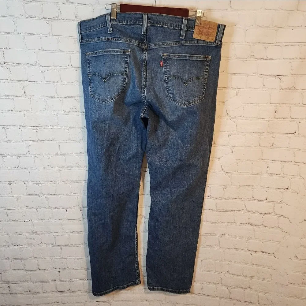 Men's Levi's 559 straight jeans, size 40 X 32